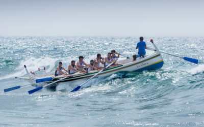 What Makes a Great Leader? 10 Essential Leadership Qualities Backed by Science
